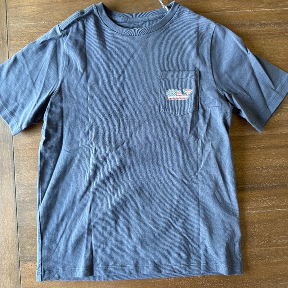 Vineyard vines boys flag t shirt size S 8/10 nwt - Picture 1 of 2
